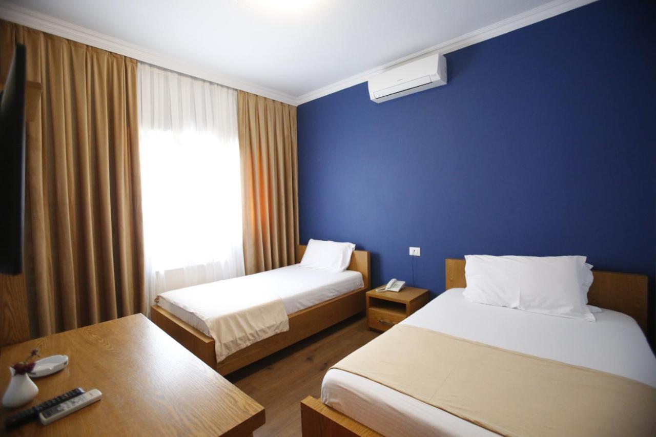 Hotel Akropoli Tirana Extérieur photo