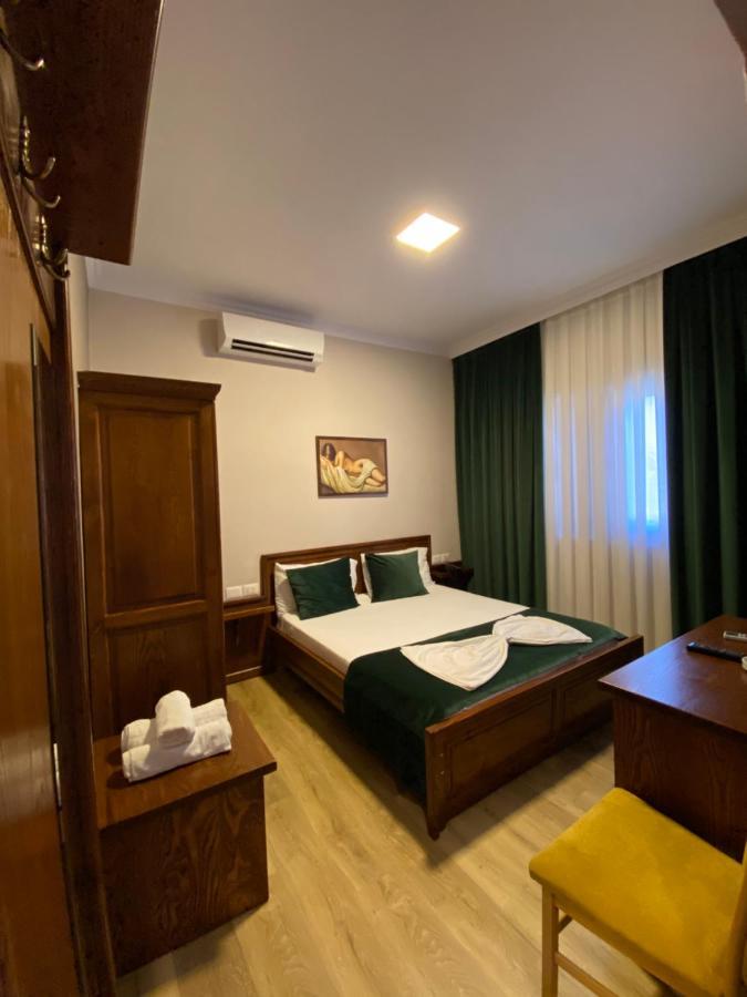 Hotel Akropoli Tirana Extérieur photo